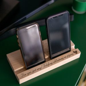 Stojak na telefon WoodGraf