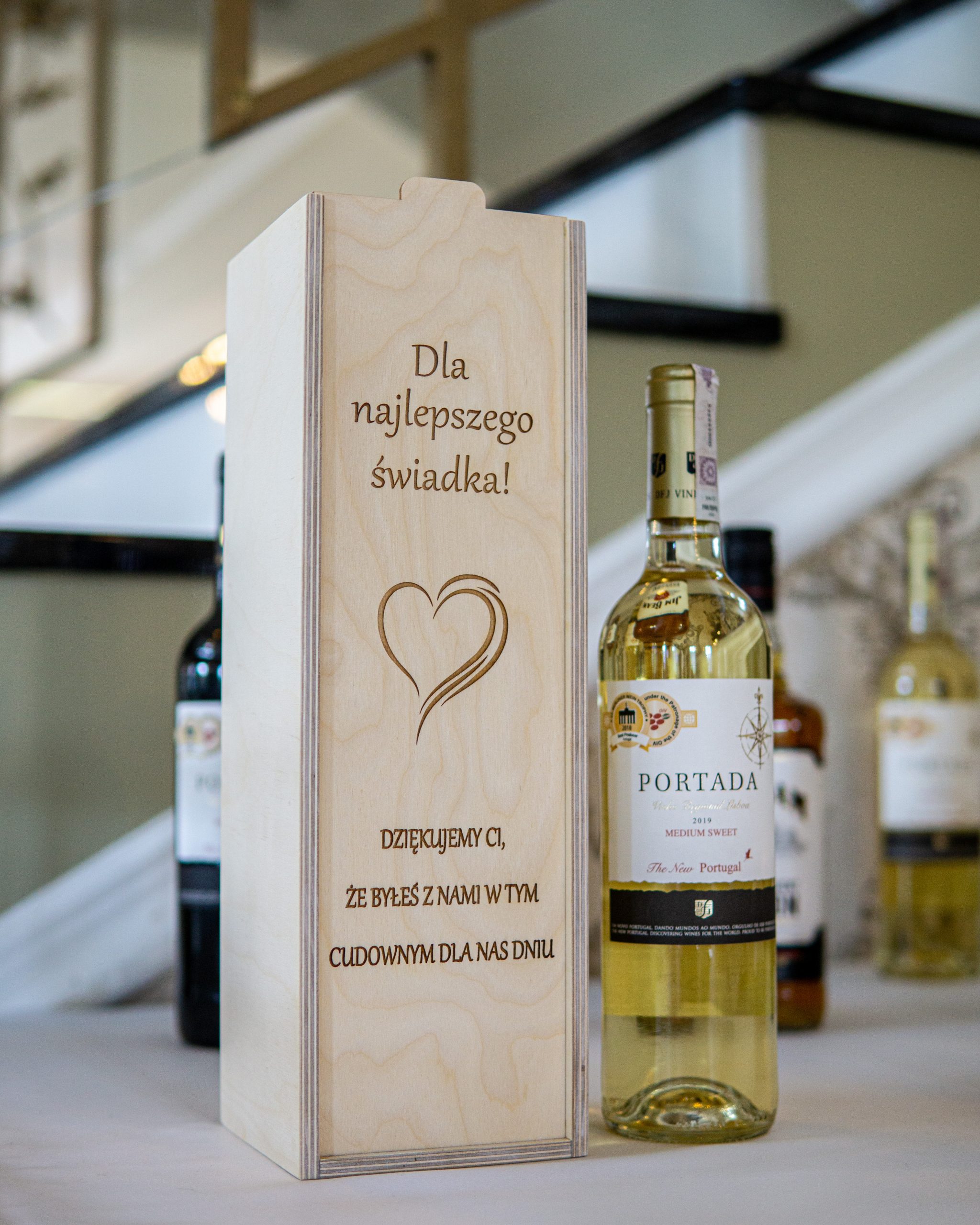 prezent dla świadka skrzynka na alkohol